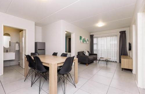 Greater Johannesburg Metropolitan Area Apartment | MINT Express Sandton View