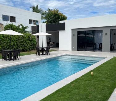 Ricaurte Villa | Mint House Escape