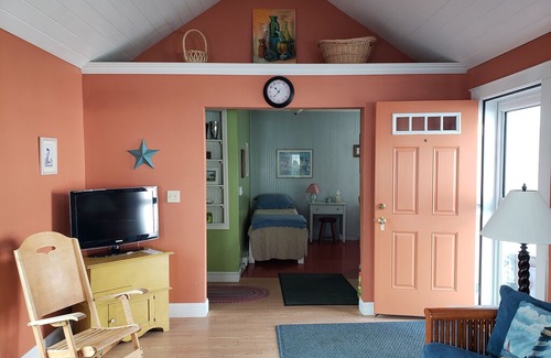 Old Orchard Beach Cabin | Minute From the Beach, Mile to the Pier