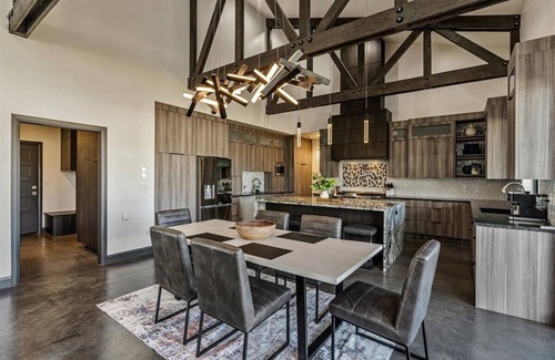 Francis House | Minutes 2 ParkCity & Jodanelle, Pets are Allowed!
