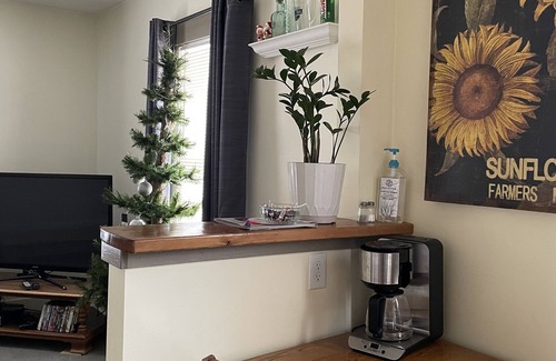 Moline Apartment | Minutes from anywhere