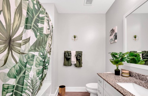 Northeast Raleigh Apartment | Minutes from Downtown Raleigh w/pool, gym and games