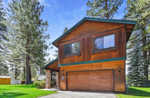 Montgomery Estates House | Minutes From Heavenly Valley Lake Tahoe Beaches