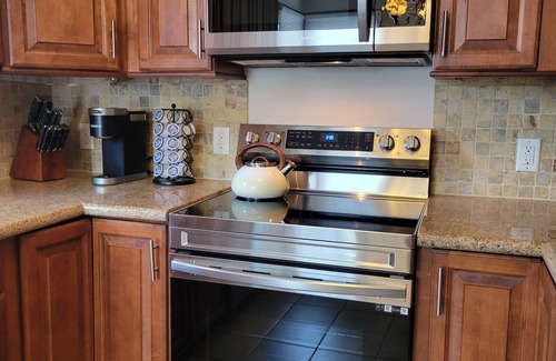 Richfield House | Minutes From Mall Of America and Airport -Single family quiet non through street
