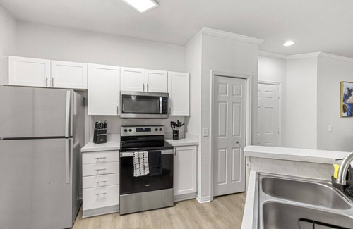 West Meadows Apartment | Minutes from Moffit and Busch Gardens
