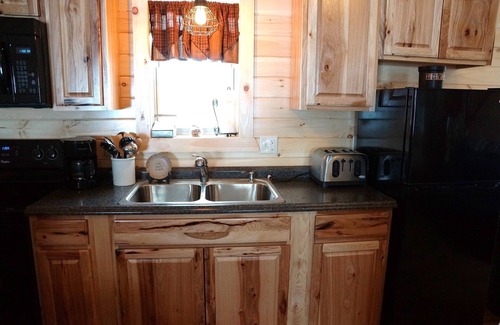 Richland Cabin | Minutes From Salmon River, On Snowmobile/ATV Trail, Fire Pit, WiFi, Grill, A/C