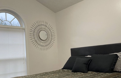 Union City House | Minutes from the Airport & Downtown