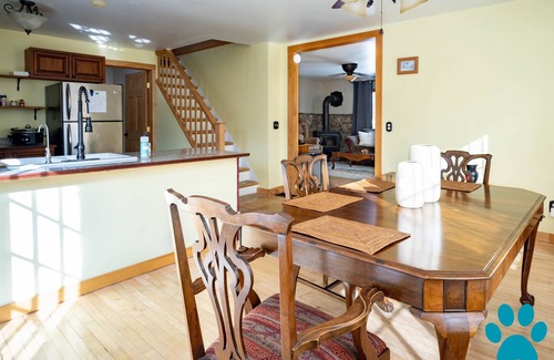 Naples House | Minutes to Canandaigua Lake Boat Launch, Fireplace, Large Yard, Hiking