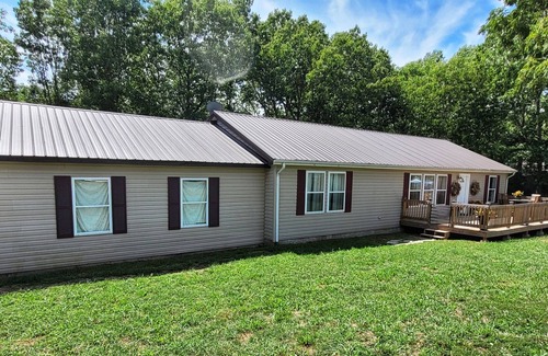 Omaha House | Minutes to Hwy. 65, close to Branson and Harrison