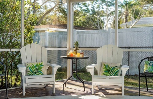 Walsingham House | Minutes to Indian Rocks Beach Heated Pool Sleeps12