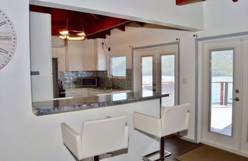 Peterborg Villa | Minutes to Magens Bay - POOL - Views - Dining