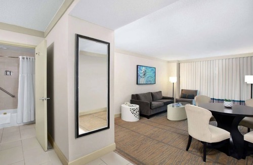 Ludlam Hotel | Minutes to Marlins Park & American Airlines Arena, Pool, Dining
