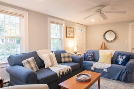 Bass River House | Minutes to Nantucket Sound Beaches