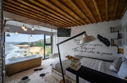 Quy Nhon Hotel | Mira Bãi Xếp Quy Nhơn - The Hidden Jewel