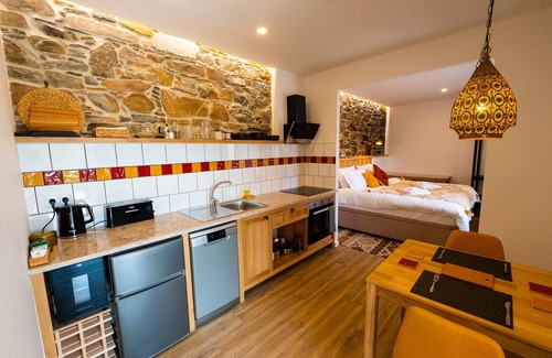 Serta Apartment | Mira D'Ouro Serta