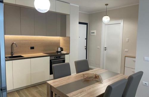 Shengjin Apartment | Mira Mare Family Apartment