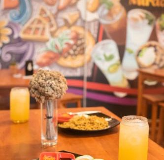Gatot Subroto House | Miraa Guest House & Resto