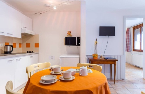 Hunawihr Apartment | Mirabelle beautiful 2 room bungalow spacious and comfortable