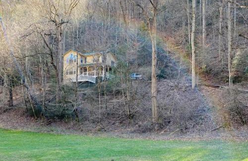 Ferguson House | Miracle Meadow