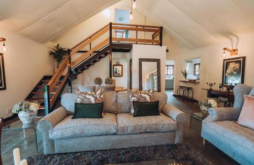 uMngeni House | Miracle Mountain Farm Cottages