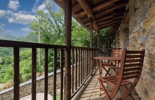 Folgoso do Courel House | Miradoiro do Courel - Millares