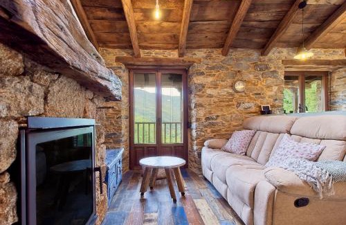 Folgoso do Courel House | Miradoiro do Courel - Millares