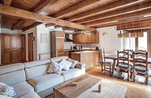 Gessa Apartment | MIRADOR APT IN PLETA DE GESSA. PRIVATE PARKING IN BAQUEIRA.