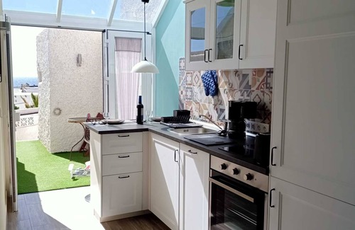 Arico Apartment | Mirador Casablanca, great non-smoking apartment in El Poris