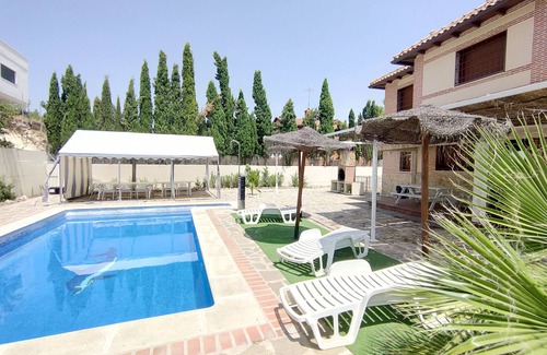 Sesena Ski Chalet | Mirador d Valle TuCasaTemporal