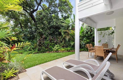 Port Douglas Villa | Mirage Resort Villa 116 with access to Sheraton Facilities