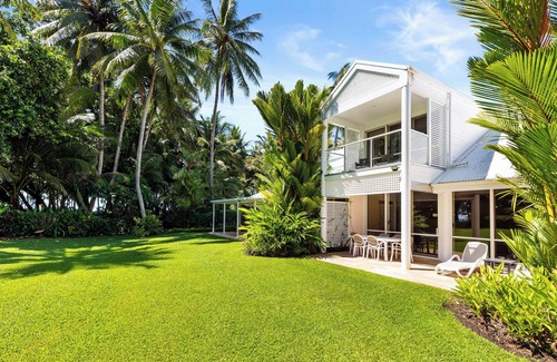 Port Douglas Villa | Mirage Resort Villa 405 with access to Sheraton Facilities