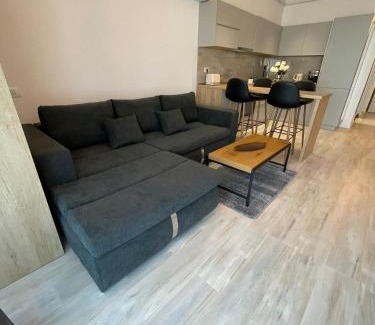 Constanta Apartment | Mirage Sea Breeze Apartment