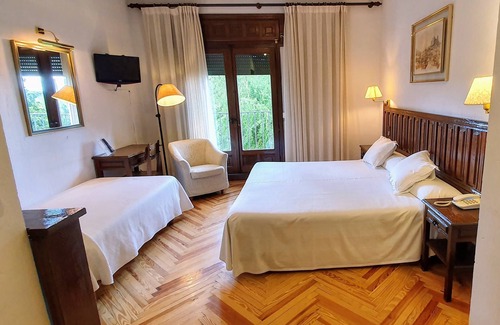 Santo Tome del Puerto Hotel | Mirasierra