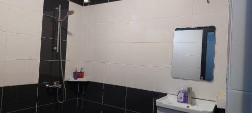 Miri Apartment | Miri Sunsky Condominium Homestay 3 Rooms & 6 Guest