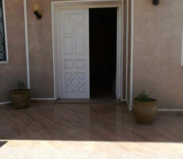 Hiboun Apartment | Miriam Apartments