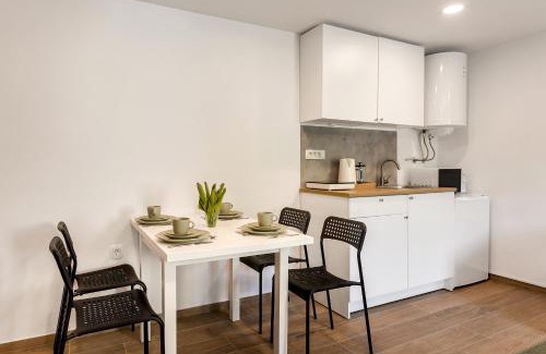 Hrastnik Apartment | Mirola homes - rent in nature