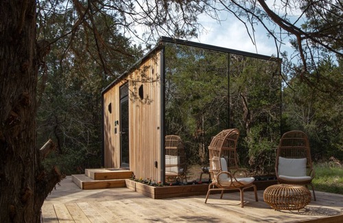Myra Cabin | Mirror House in the North Texas Hill Country