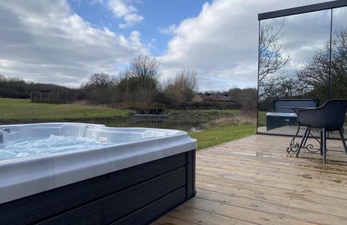 Saxmundham House | Mirror Houses Pound Farm - Pond OOD