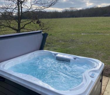 Saxmundham House | Mirror Houses Pound Farm - Pond OOD