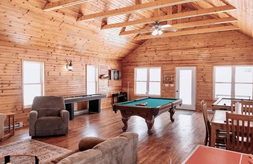Guilford Apartment | Mirror Lake - Rare private lake!