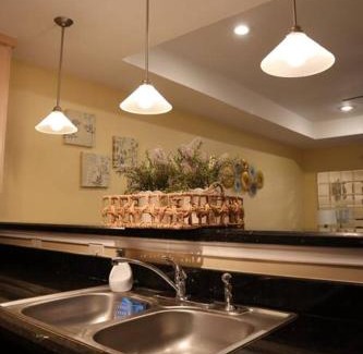 McAllen Apartment | Mirror, mirror on the wall!