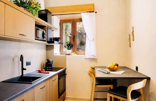 Agia Galini Apartment | Mirthea Suites
