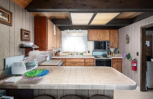 Tahoma House | Mirthwood Den