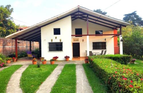 Los Naranjos House | Mis Amores