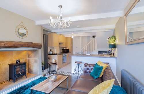 Thornton Cottage | MISCHA COTTAGE, pet friendly in Thornton, West Yorkshire