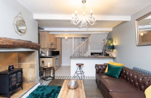 Thornton Cottage | MISCHA COTTAGE, pet friendly in Thornton, West Yorkshire