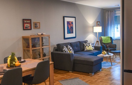 Vozdovac Apartment | Misha Belgrade
