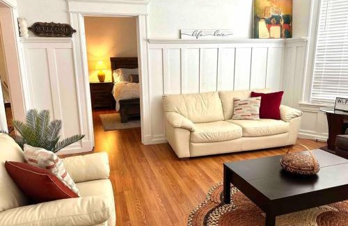 Yuba City Apartment | Misha’s Cozy Rare 3brm