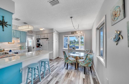 Lower Grand Lagoon House | Miss Betty’s Beach House