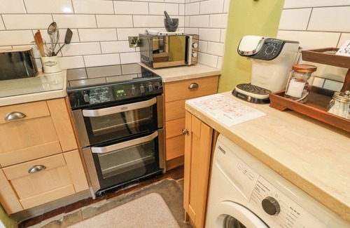 Hawes Cottage | MISS BURROW'S HOUSE, pet friendly, character holiday cottage in Hawes